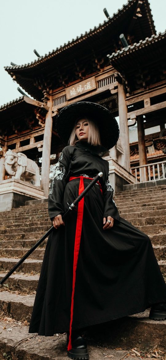 瓣言 ai角色扮演 App 分支存档选择界面，用户正在两条剧情走向之间做决定